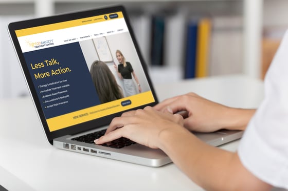 LO_WebSite_Mockup_141308956